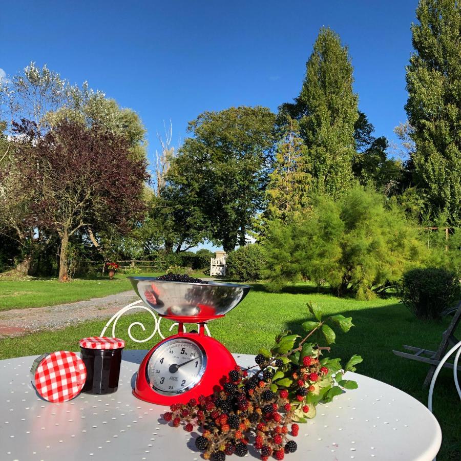 Bed and Breakfast Les Champs Rabats Villers-sur-Mer Exteriér fotografie